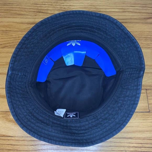 New ADIDAS Original One Size Fits Most Black / Whi - Picture 3 of 4